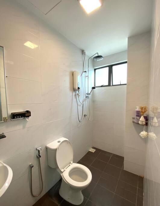 Stylish Cozy Meru Casa Kayangan 6pax 2freeparking Ipoh